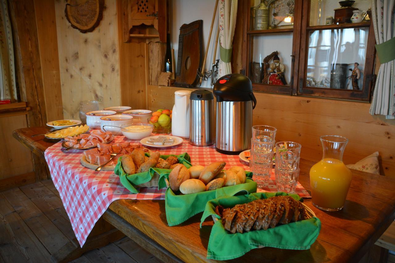 Hotel Rifugio Graziani Hütte San Vigilio Di Marebbe Esterno foto